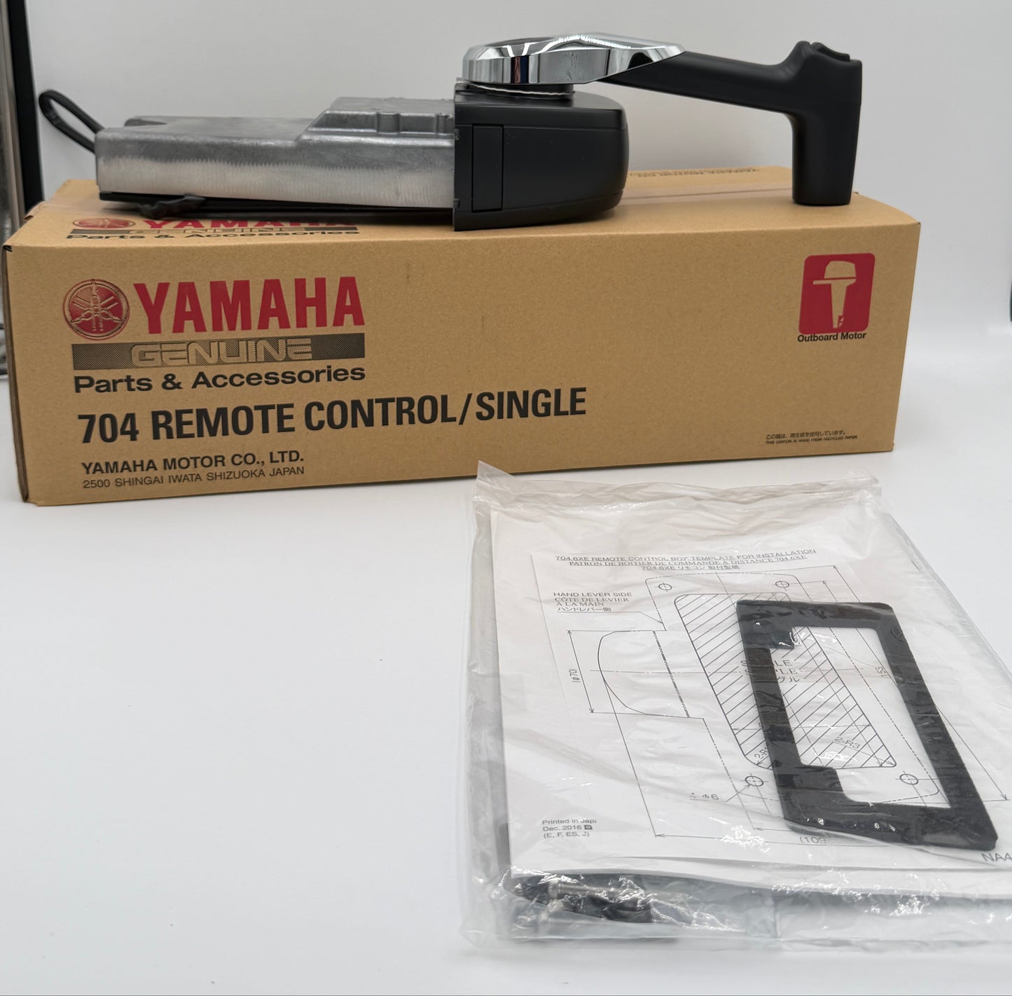 YAMAHA 704 TOP MOUNT BINNACLE CONTROL BOX 704-48205-R1-00 NEW GENUINE