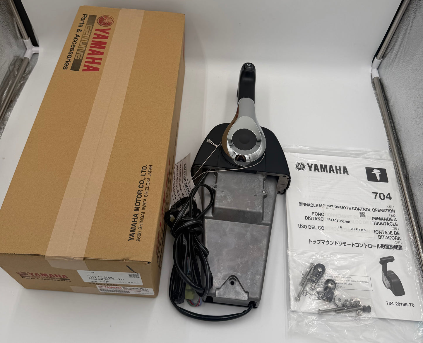 NEW YAMAHA OEM Remote Control Assy (R-H) w. Child Lock -704-48205-T0-00